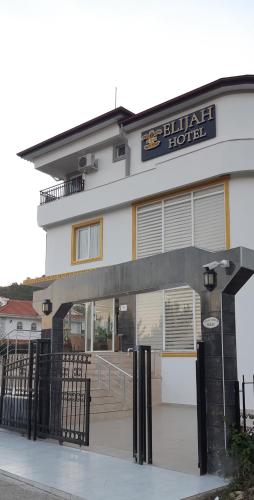 elijah otel