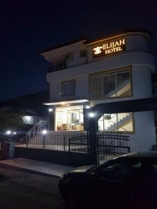 elijah otel