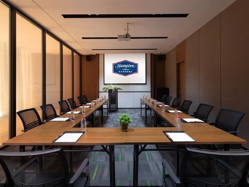 hampton by hilton yiwu international trade market