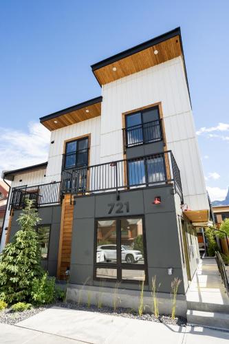 basecamp suites canmore