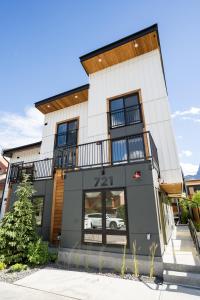 basecamp suites canmore