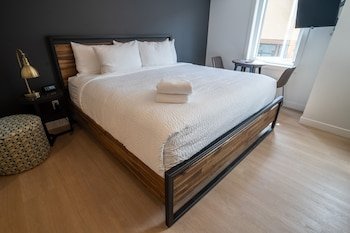 basecamp suites canmore