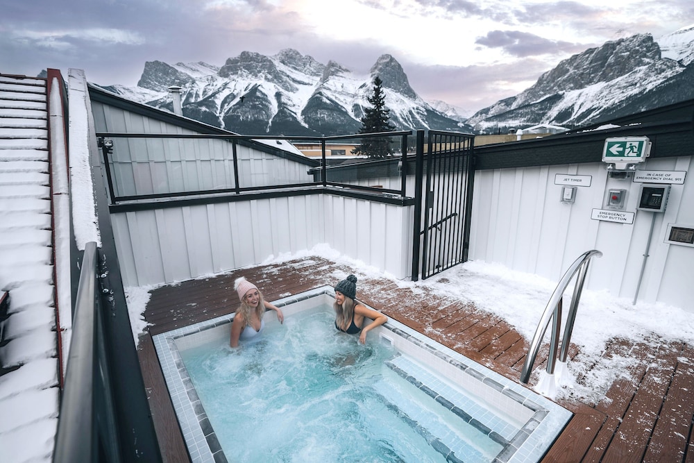 basecamp suites canmore