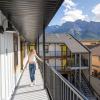 basecamp suites canmore