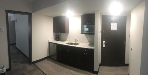 homestead inn and suites