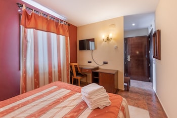 hotel puerta de javalambre