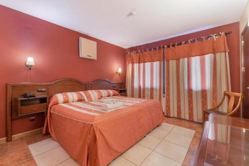 Hotel Puerta De Javalambre,Mora De Rubielos>>La Puebla De Valverde,3 star
