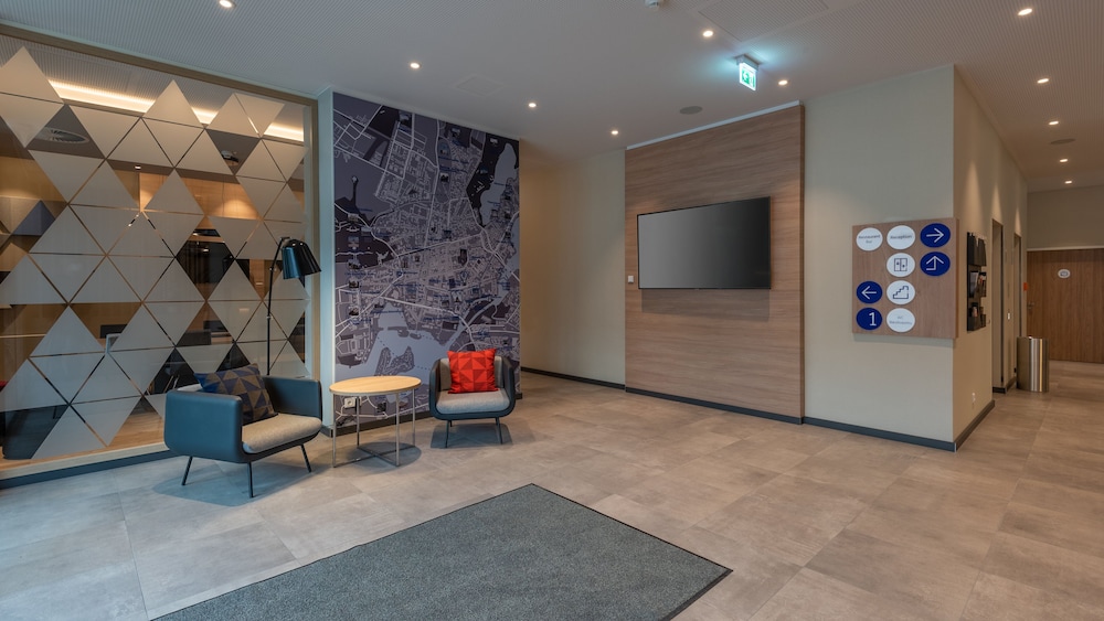 holiday inn express and suites potsdam an ihg hotel