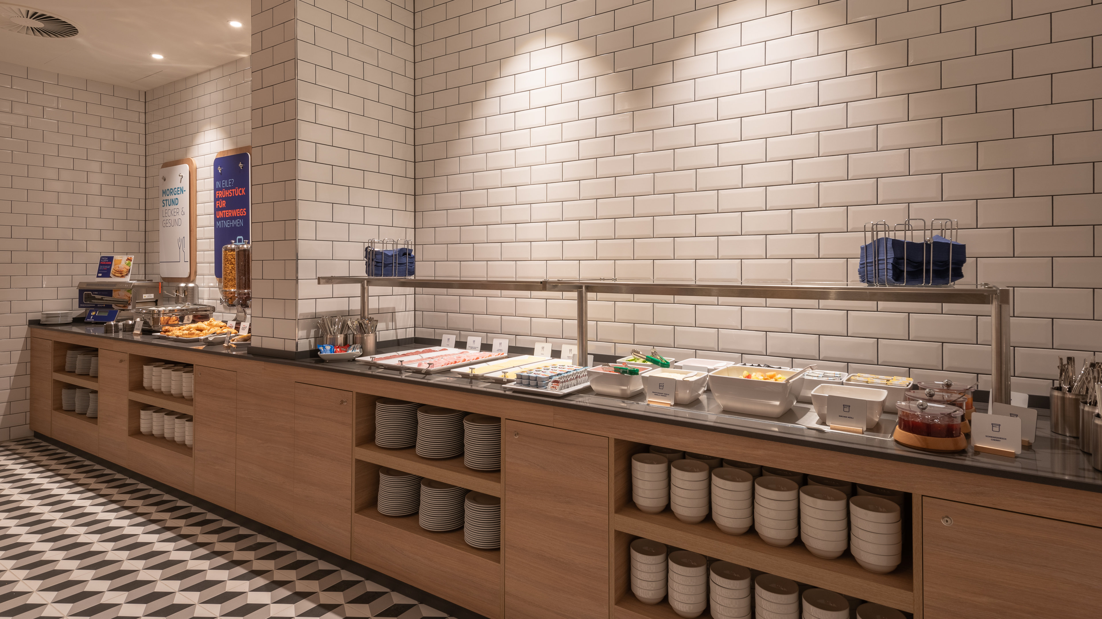 holiday inn express and suites potsdam an ihg hotel