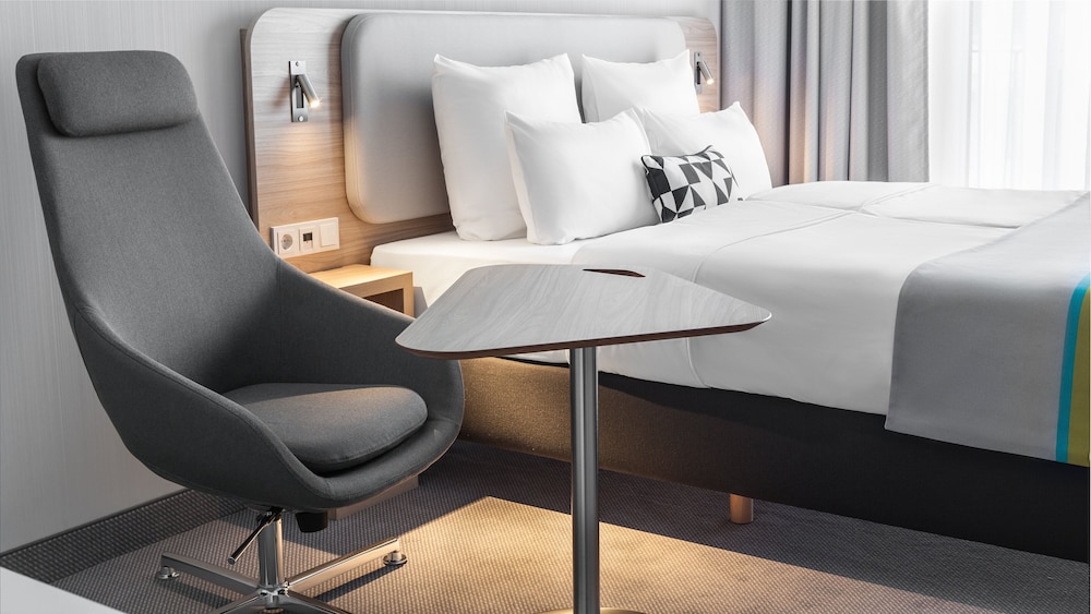 holiday inn express and suites potsdam an ihg hotel