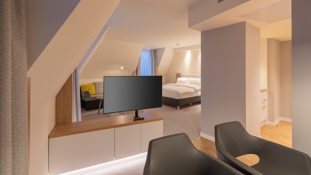 holiday inn express and suites potsdam an ihg hotel