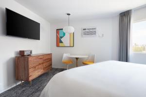 the cole powered by sonder