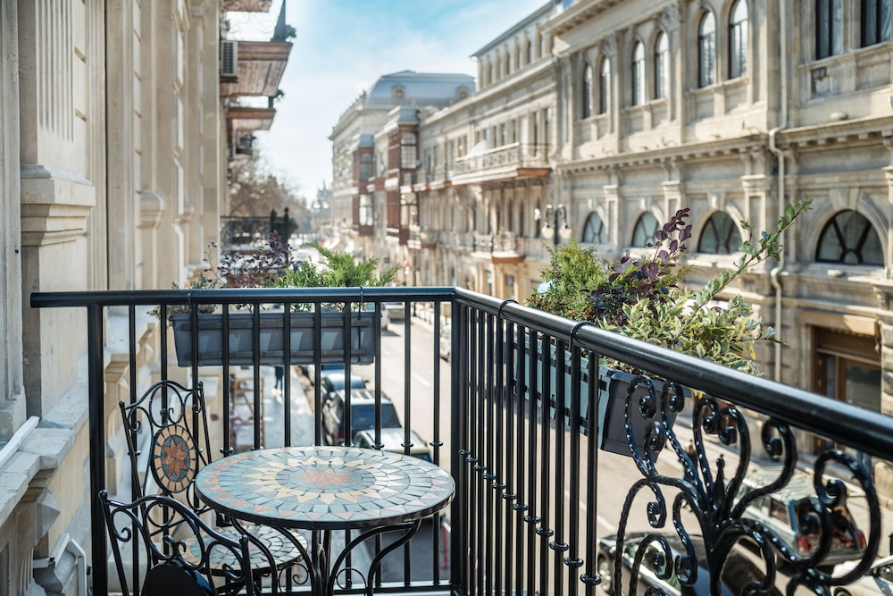 the merchant baku