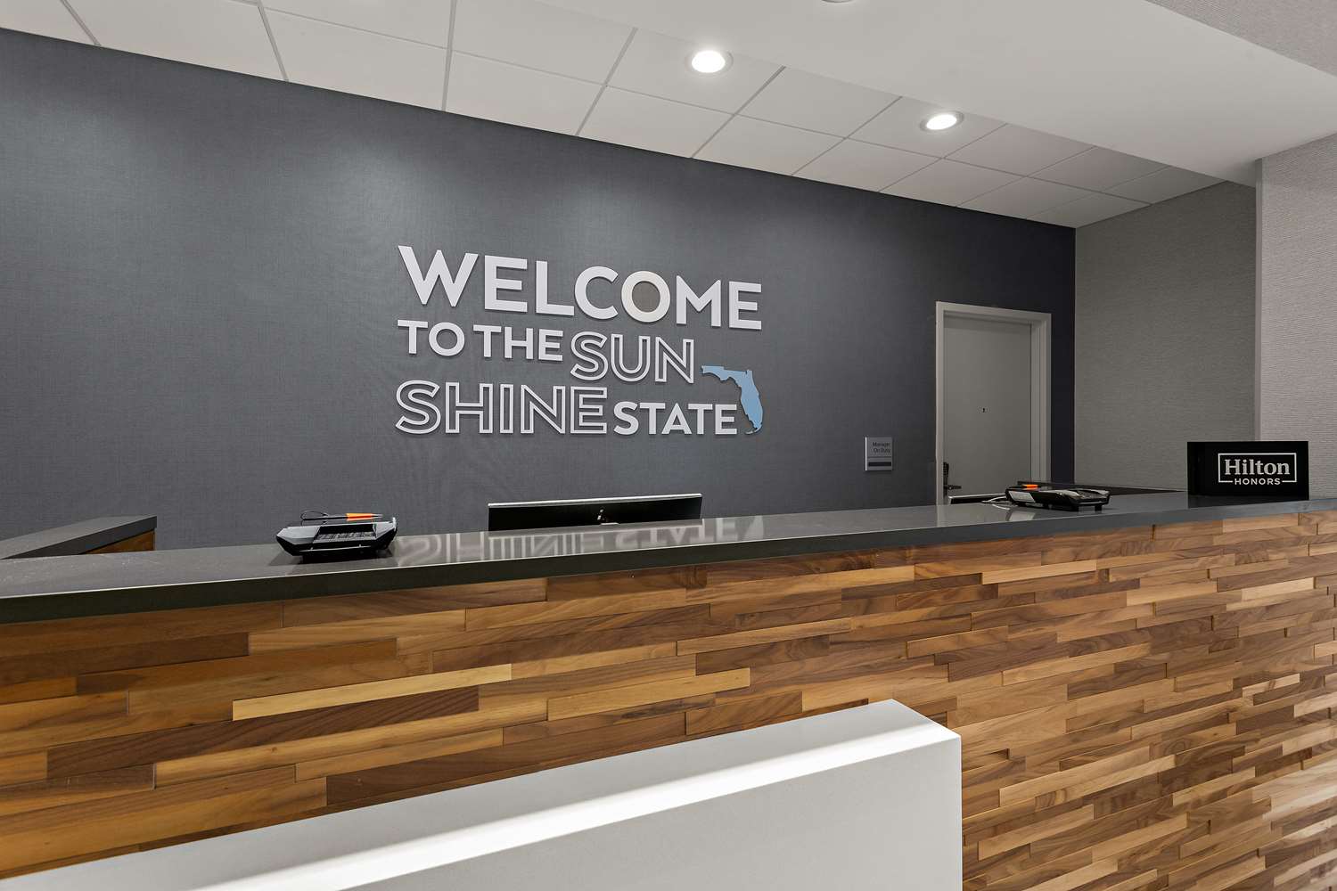 hampton inn and suites ruskin i 75