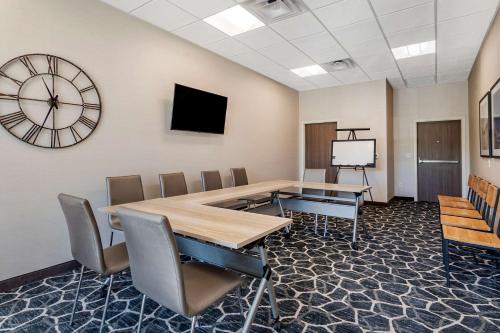 comfort suites grandview kansas city