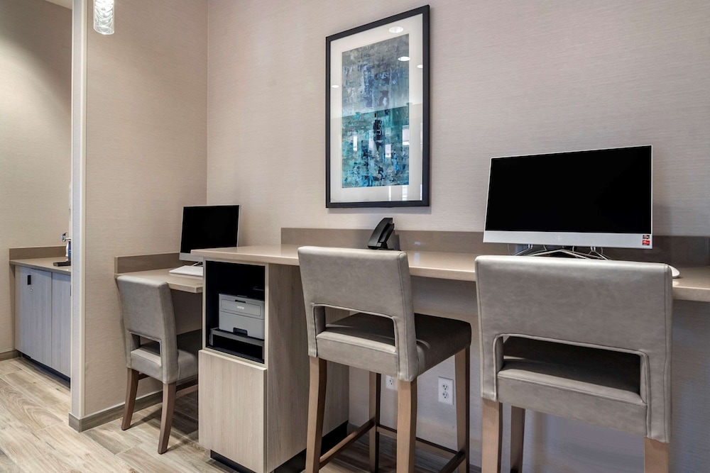 comfort suites grandview kansas city