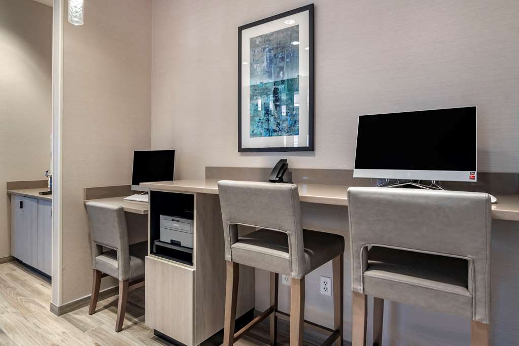 comfort suites grandview kansas city