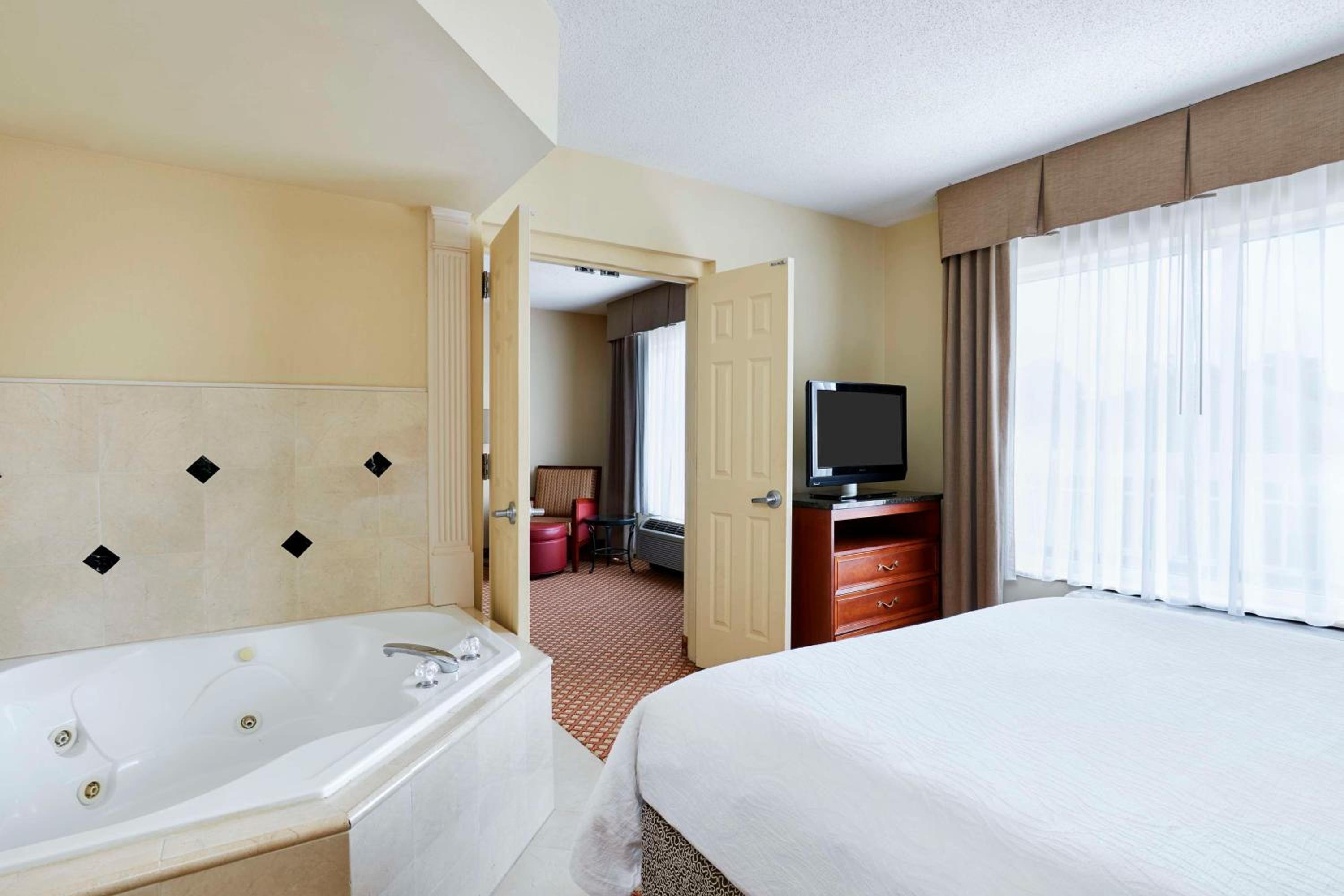 hilton garden inn charlotte north