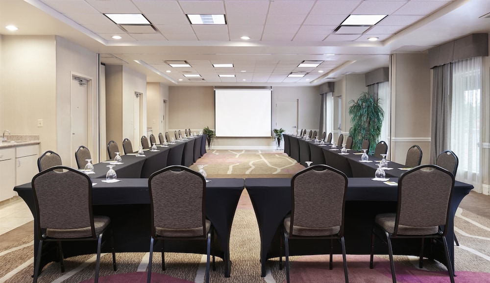 hilton garden inn charlotte north