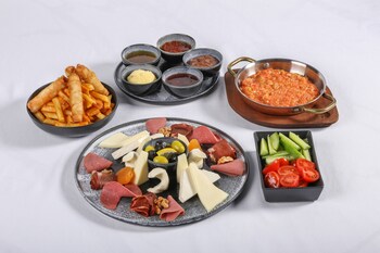 aileena hotel and villas