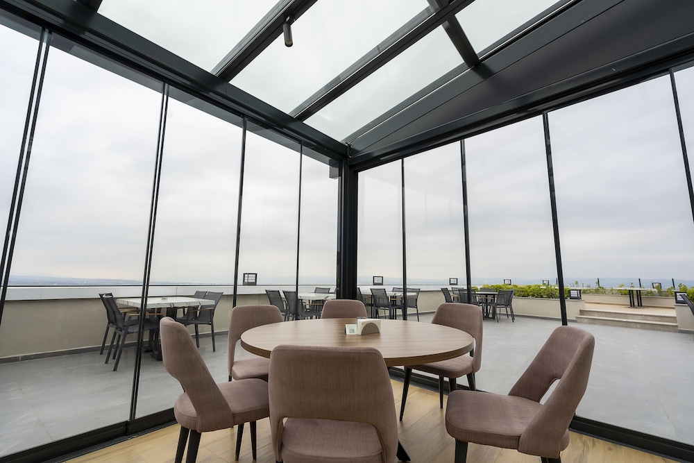 aileena hotel and villas