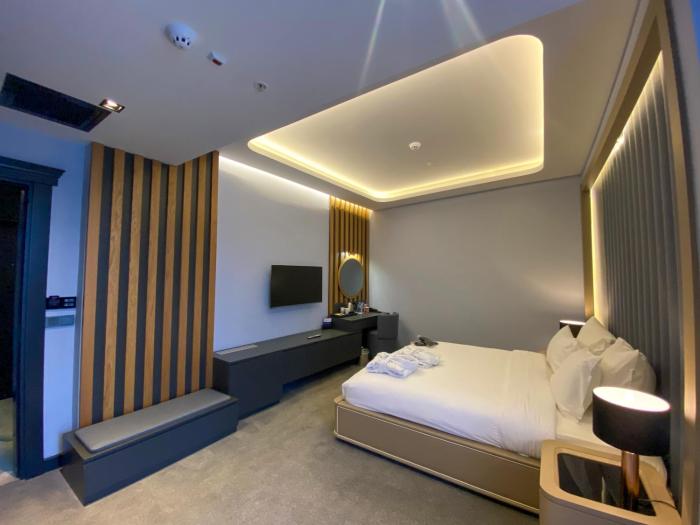 aileena hotel and villas