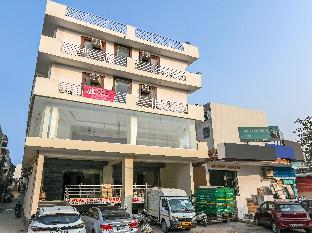 hotel o premium rooms chhatarpur