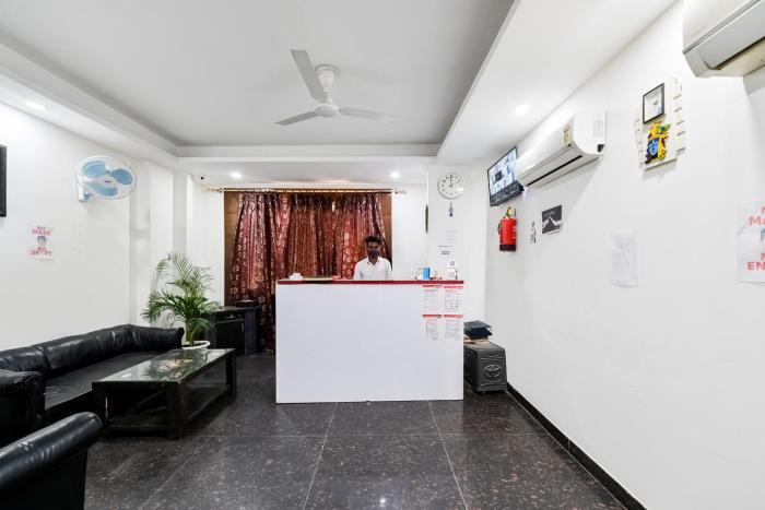 hotel o premium rooms chhatarpur