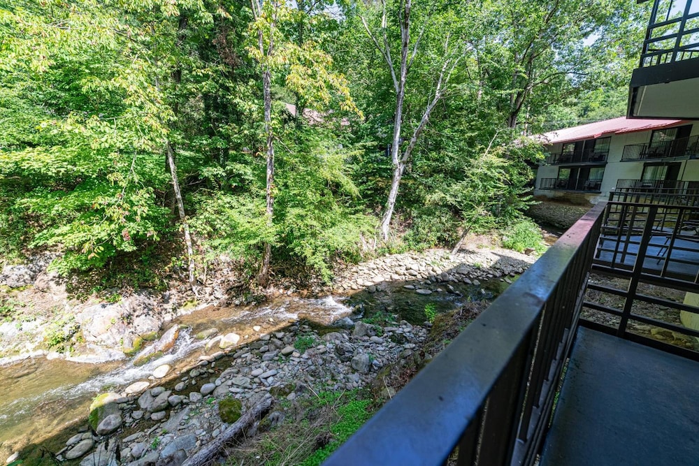 bear creek inn
