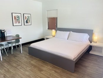 Rolo Beach Hotel,,3 star