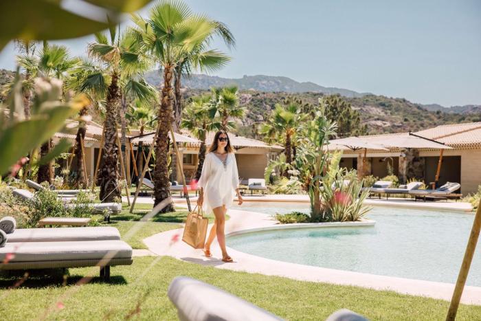 7pines resort sardinia
