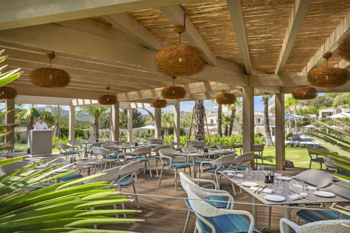 7pines resort sardinia