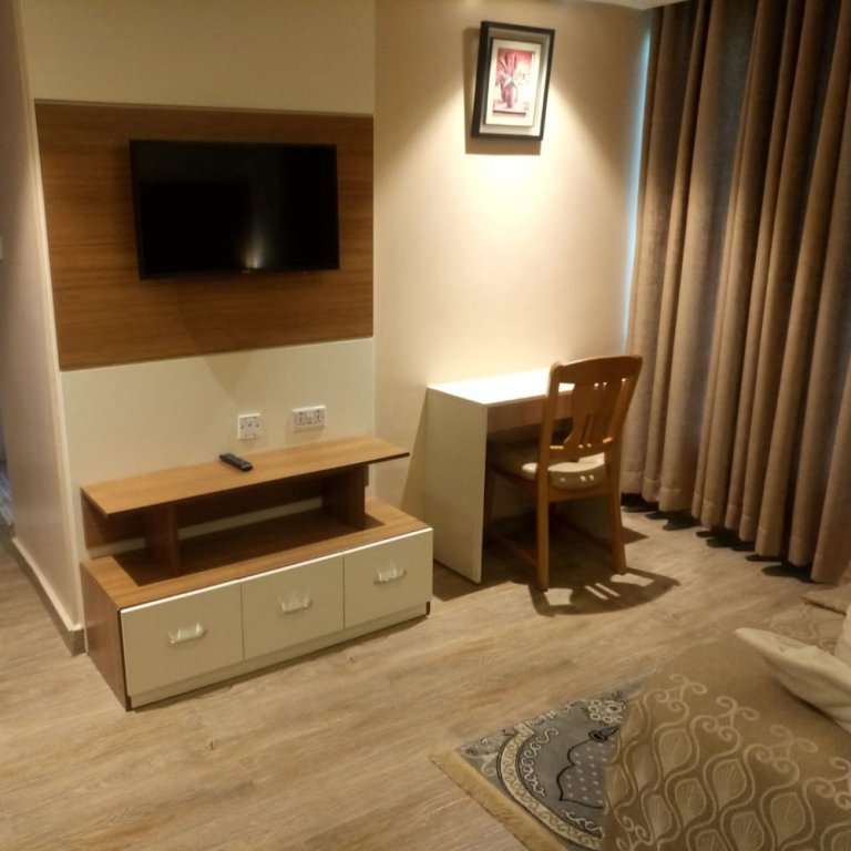 hylise hotel
