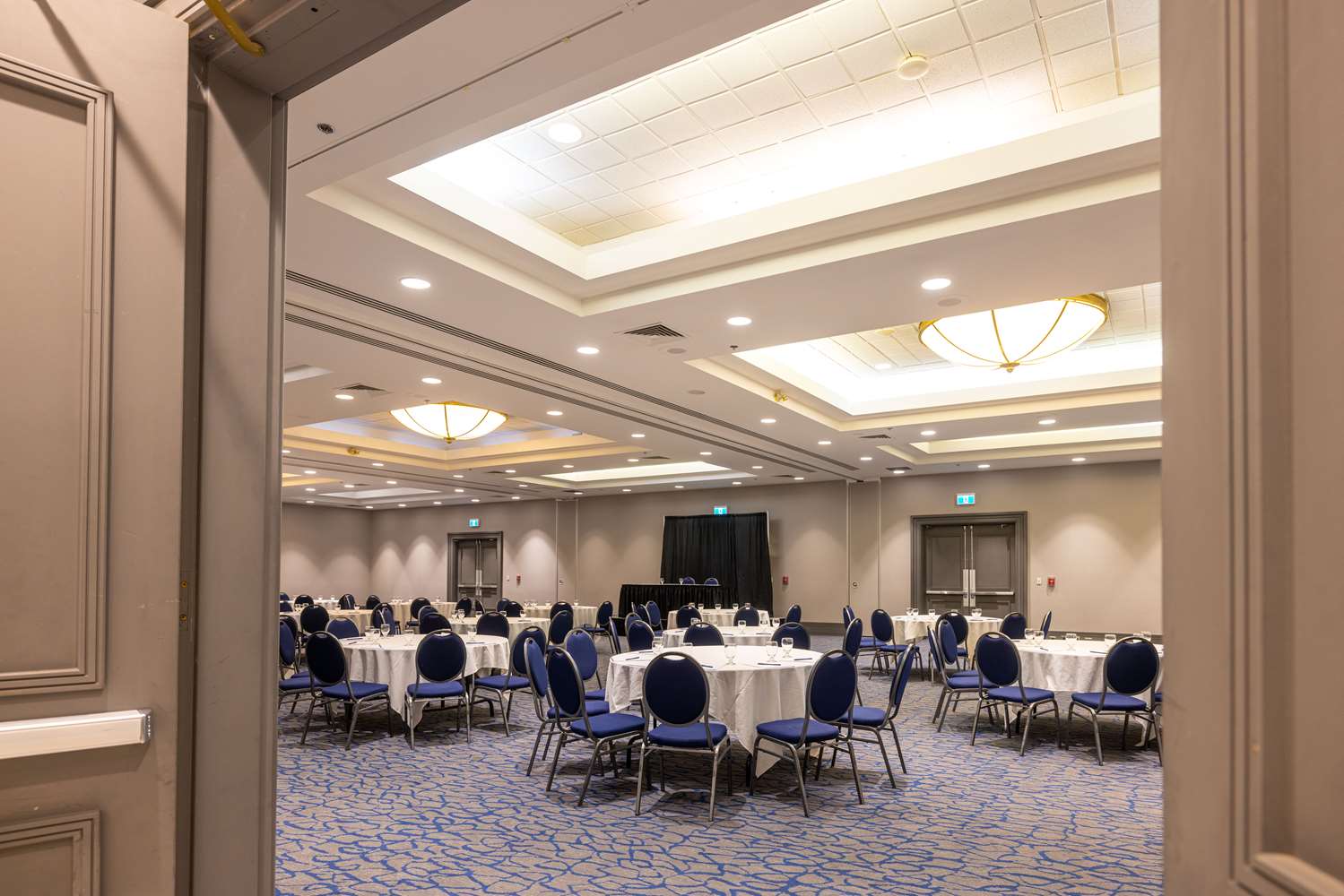 doubletree by hilton calgary north