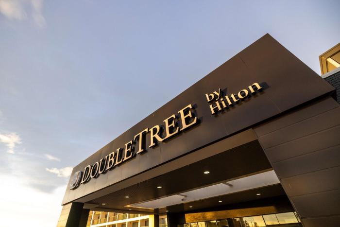 doubletree by hilton calgary north