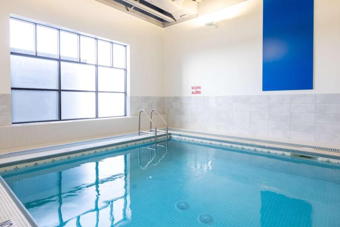 doubletree by hilton calgary north