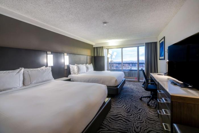 doubletree by hilton calgary north