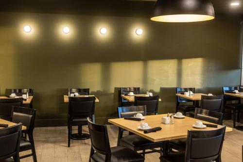 doubletree by hilton calgary north