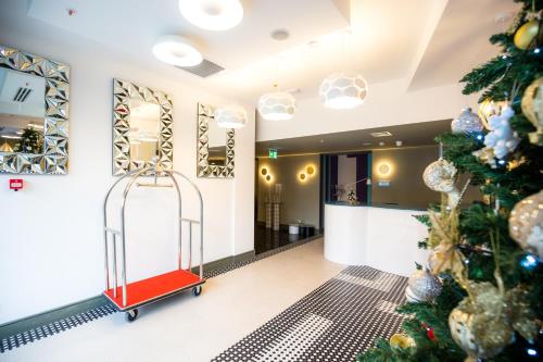brosse garden hotel