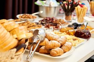 brosse garden hotel