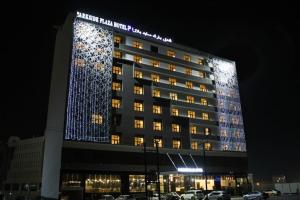 parkside plaza hotel muscat