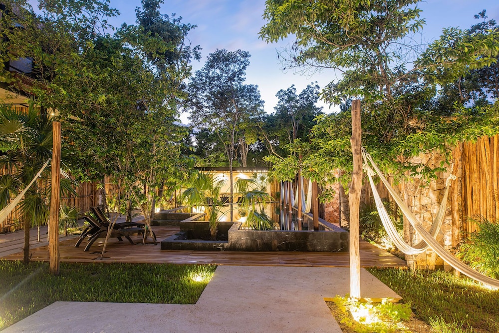 amaka calma tulum