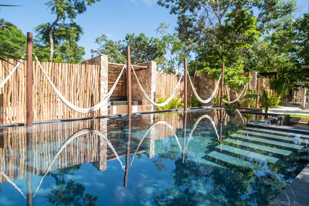 amaka calma tulum