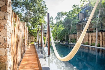 amaka calma tulum
