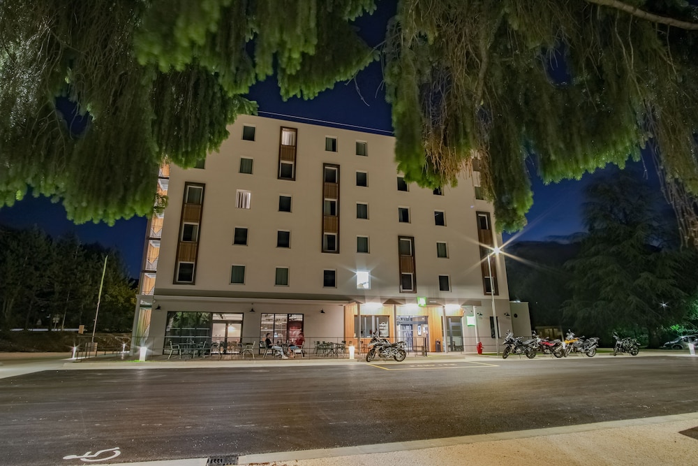 ibis styles albertville