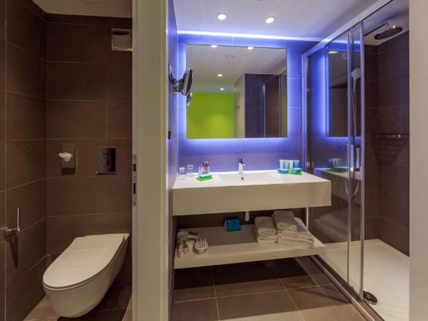 bluesun hotel berulia