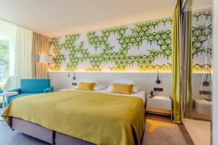 bluesun hotel berulia