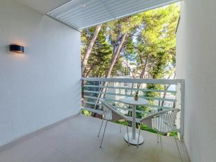 bluesun hotel berulia