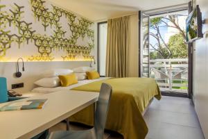 bluesun hotel berulia
