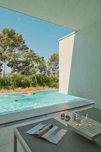 bluesun hotel berulia